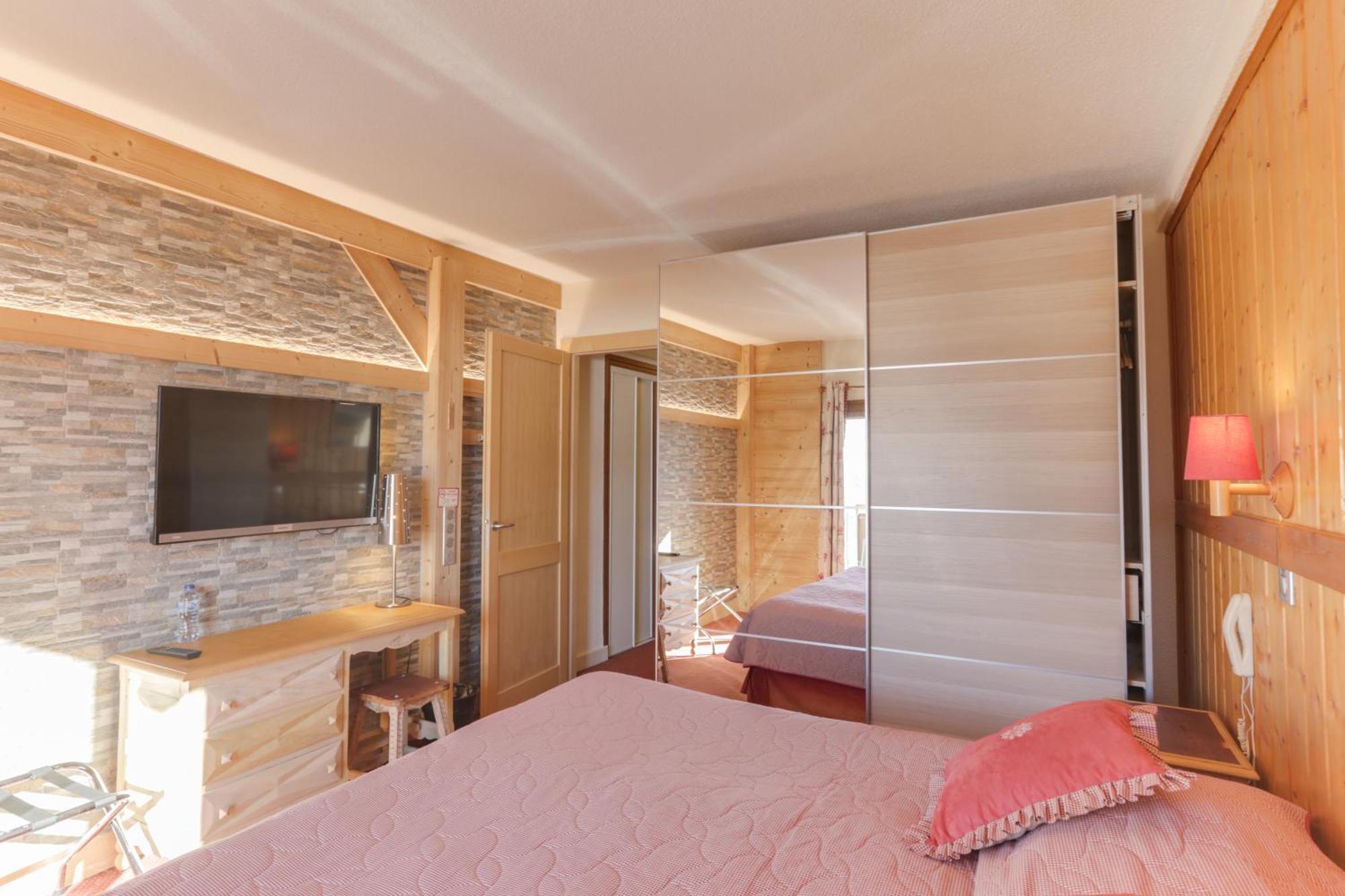 Le Castillan Alpe d'Huez Eksteriør bilde